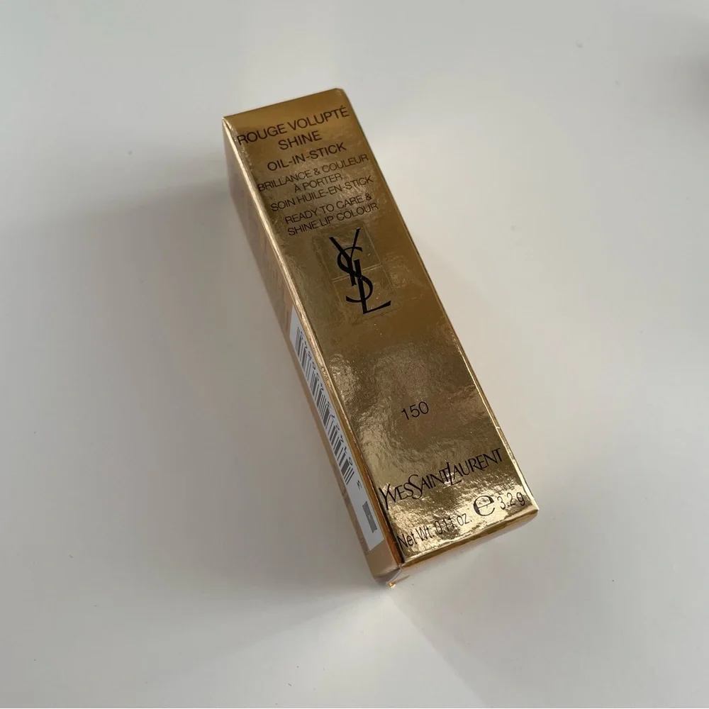 YSL ROUGE VOLUPTÉ
SHINE
OIL-IN-STICK in Nude Lingerie - Picture 2 of 4